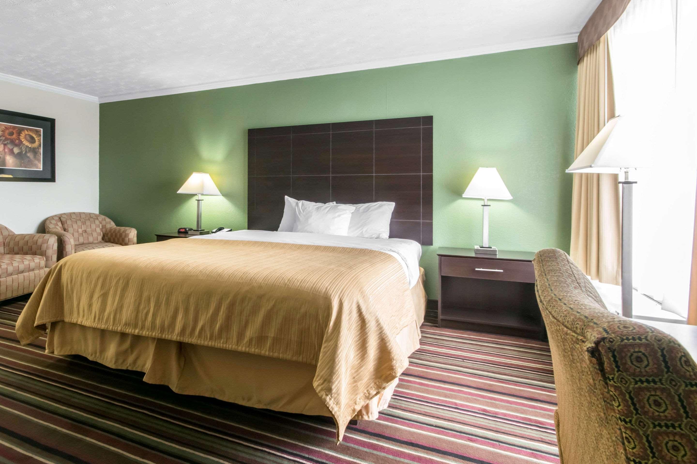 Quality Inn & Suites Horse Cave Екстериор снимка