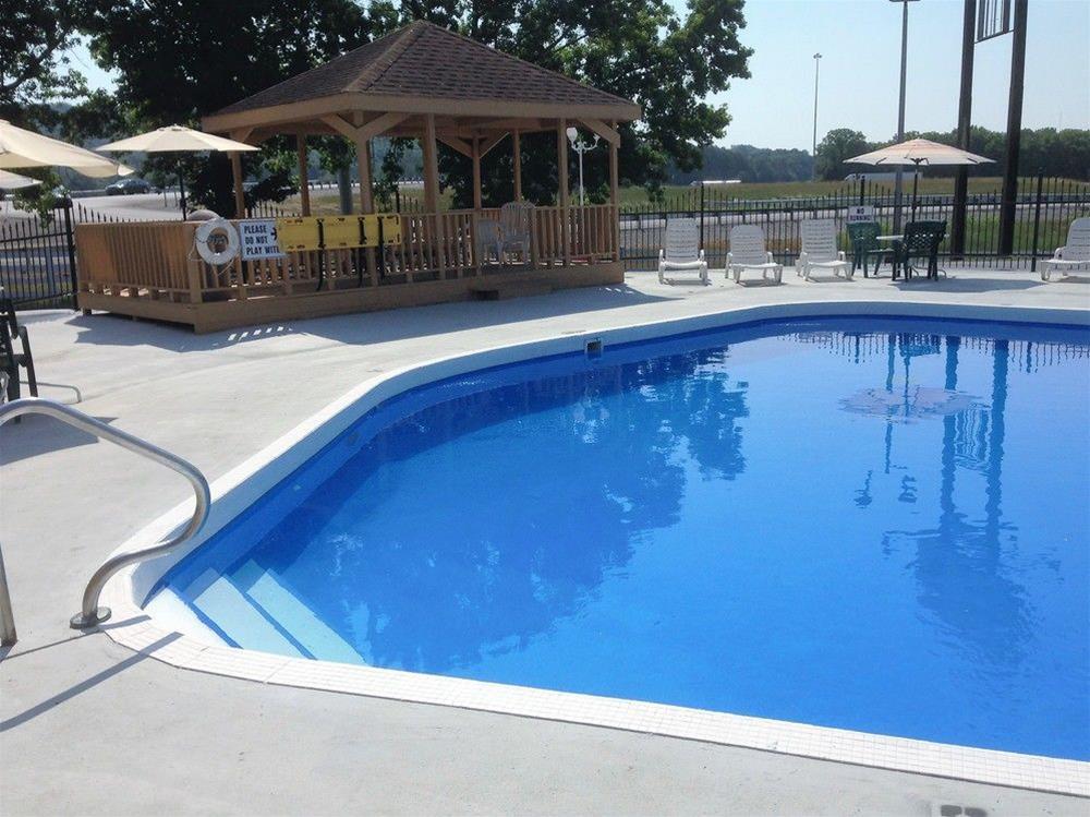 Quality Inn & Suites Horse Cave Екстериор снимка