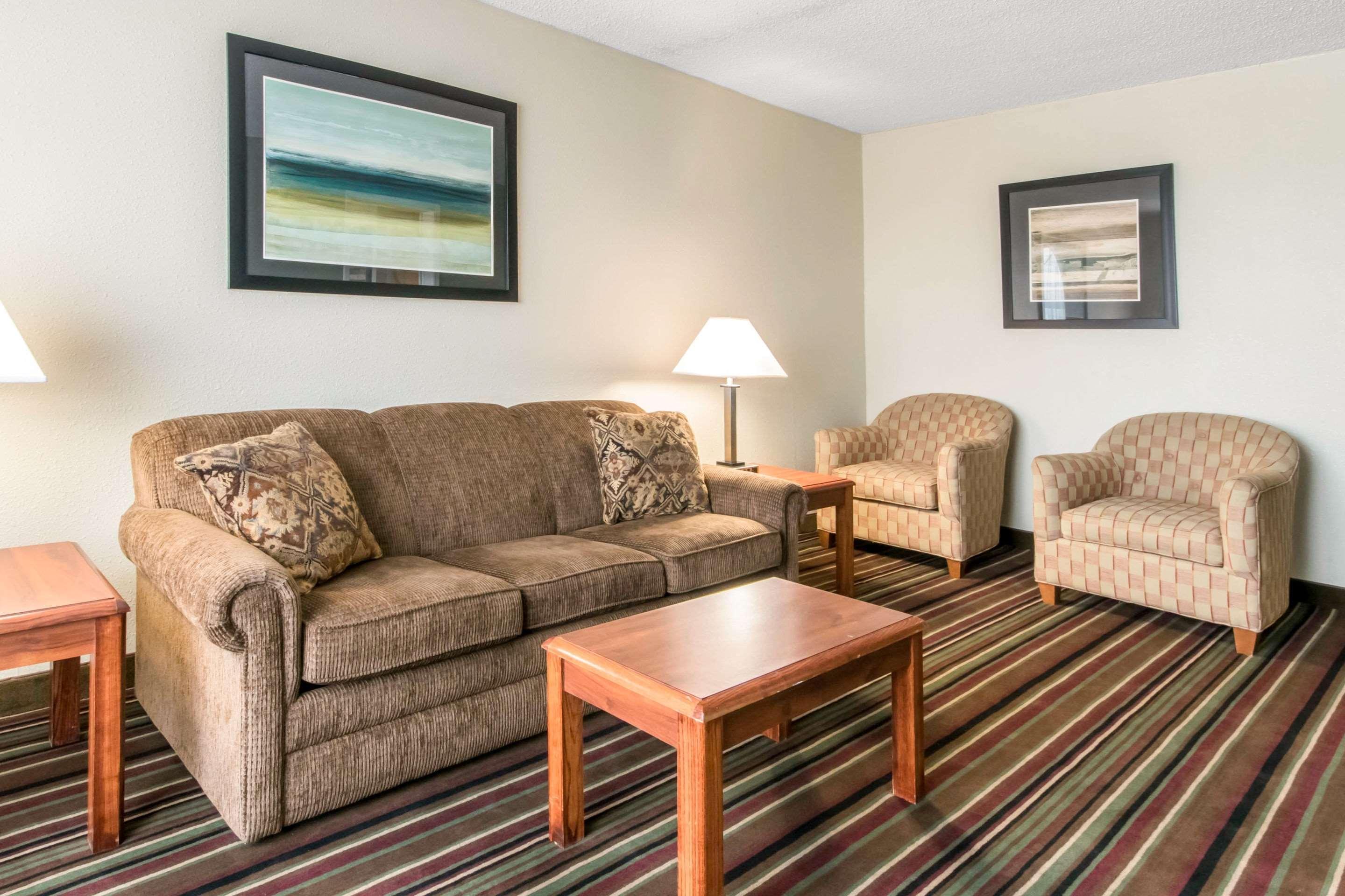 Quality Inn & Suites Horse Cave Екстериор снимка