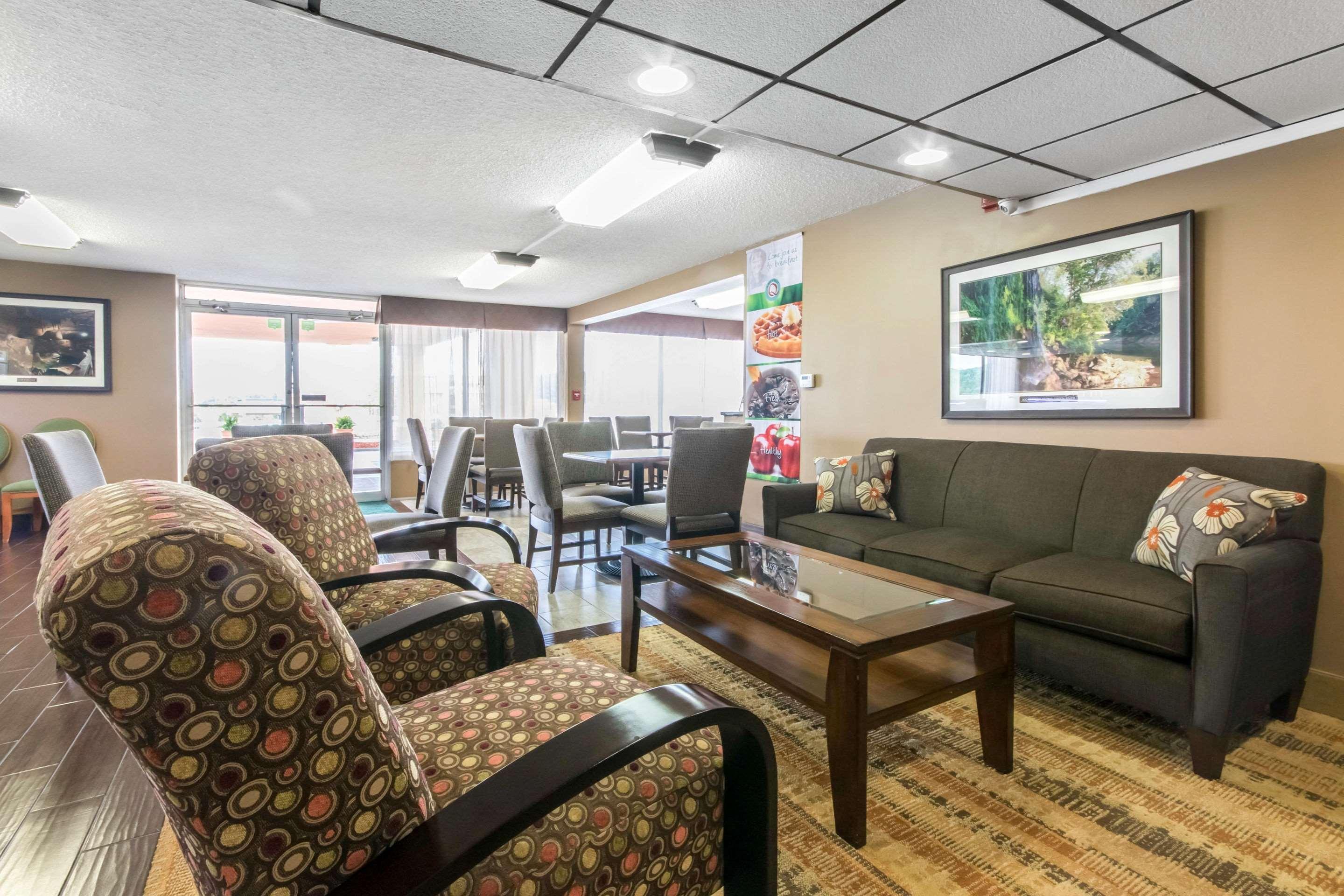 Quality Inn & Suites Horse Cave Екстериор снимка