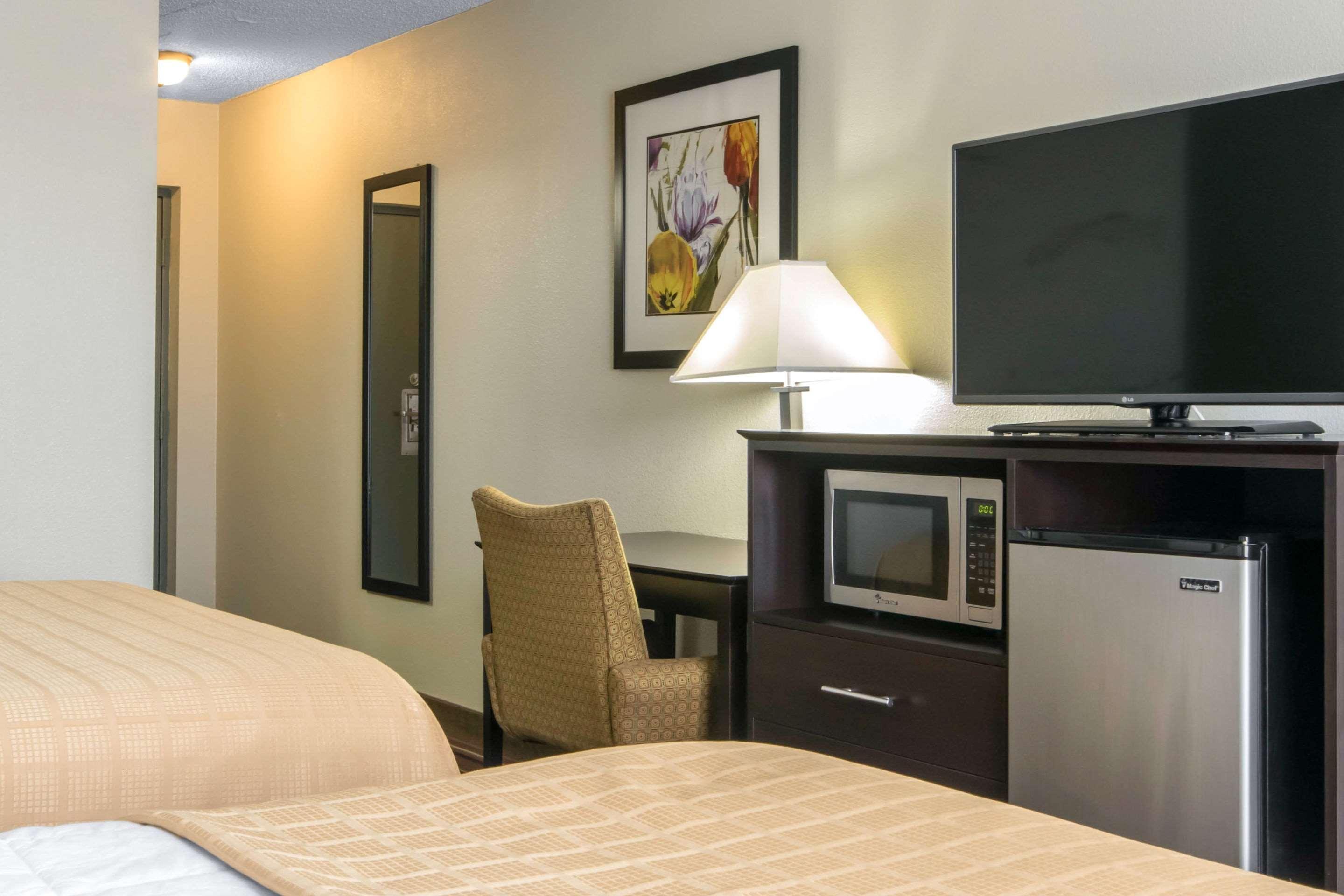 Quality Inn & Suites Horse Cave Екстериор снимка